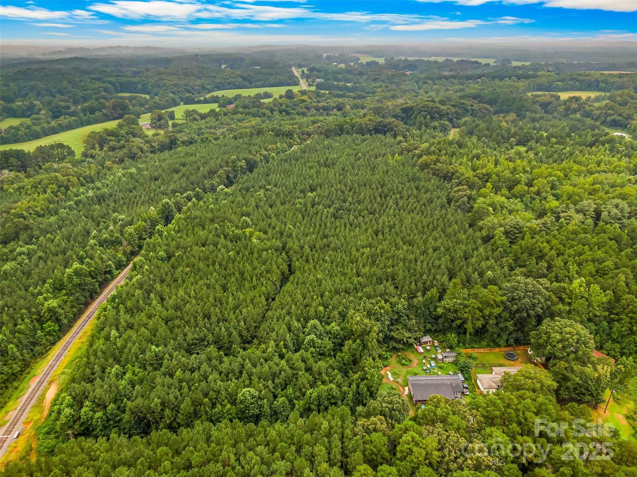 Vac 16.2 Acres Southbound Road