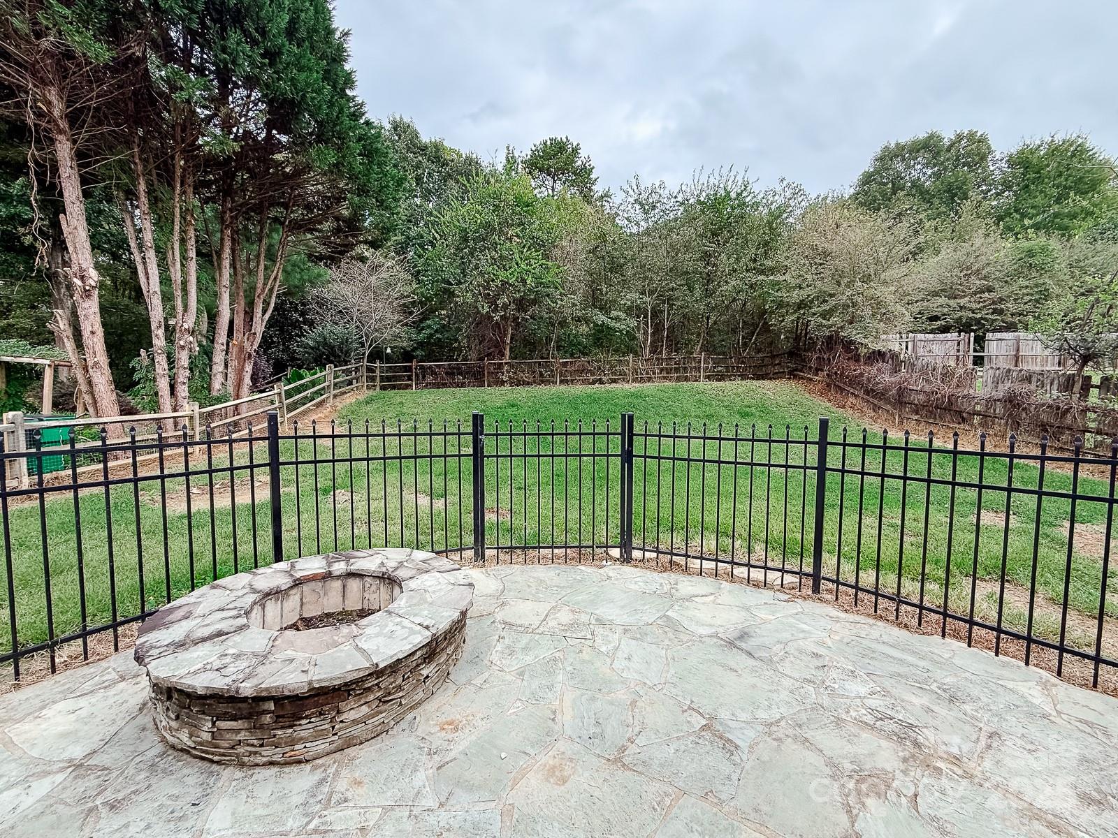 9417 Northwoods Forest Drive