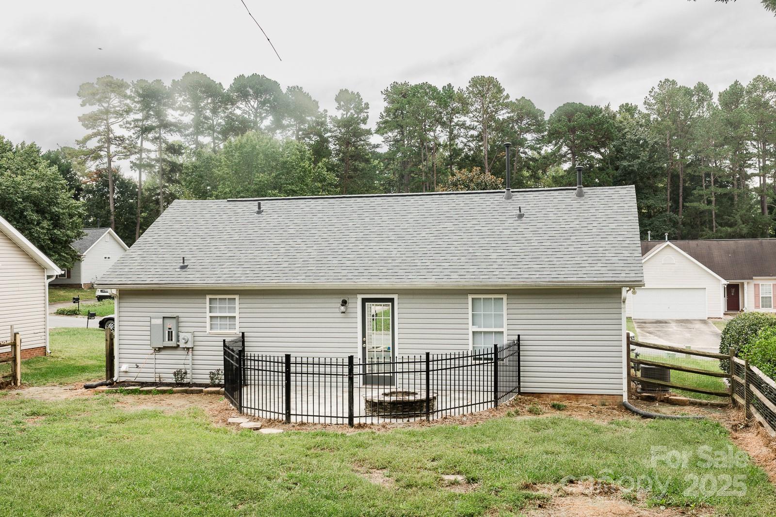 9417 Northwoods Forest Drive