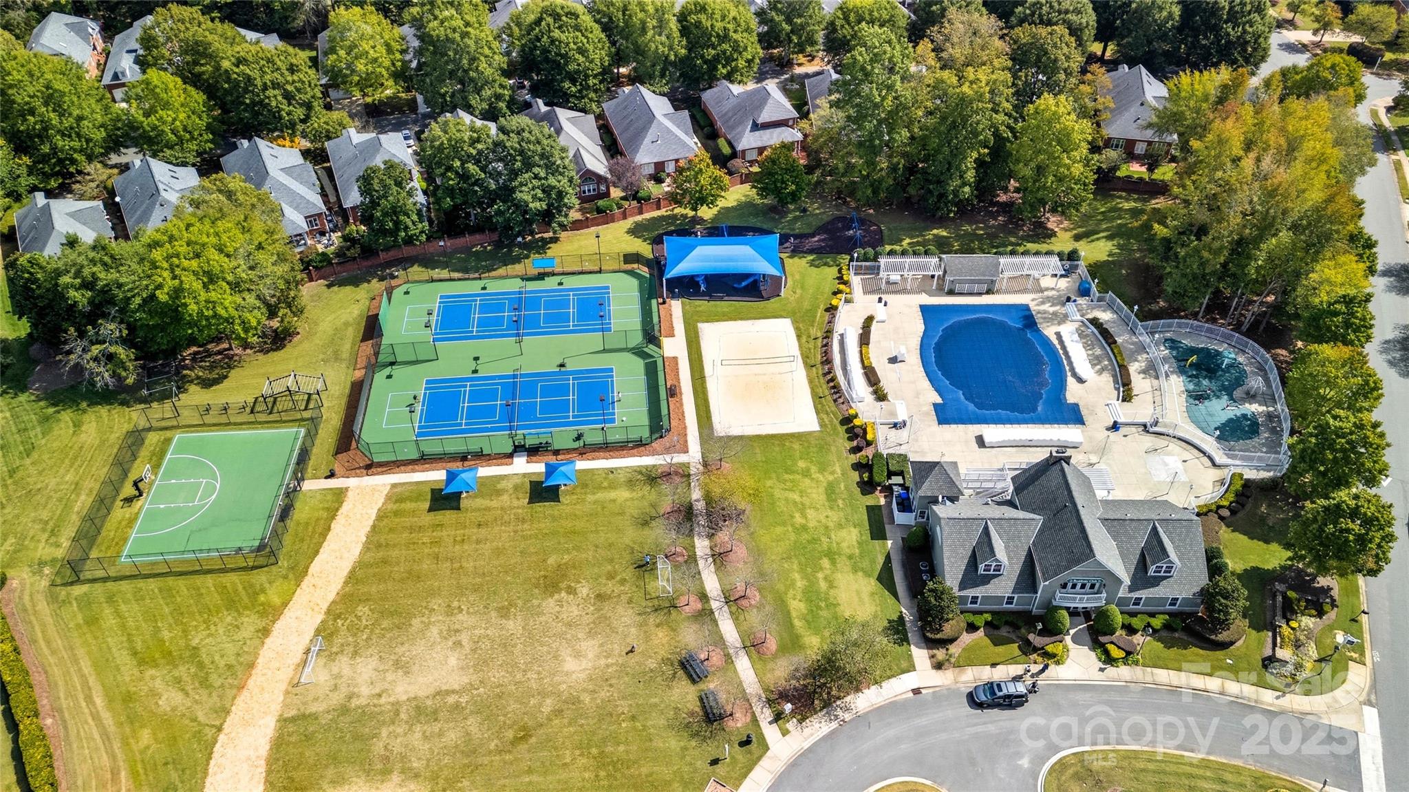 15915 Knox Hill Road