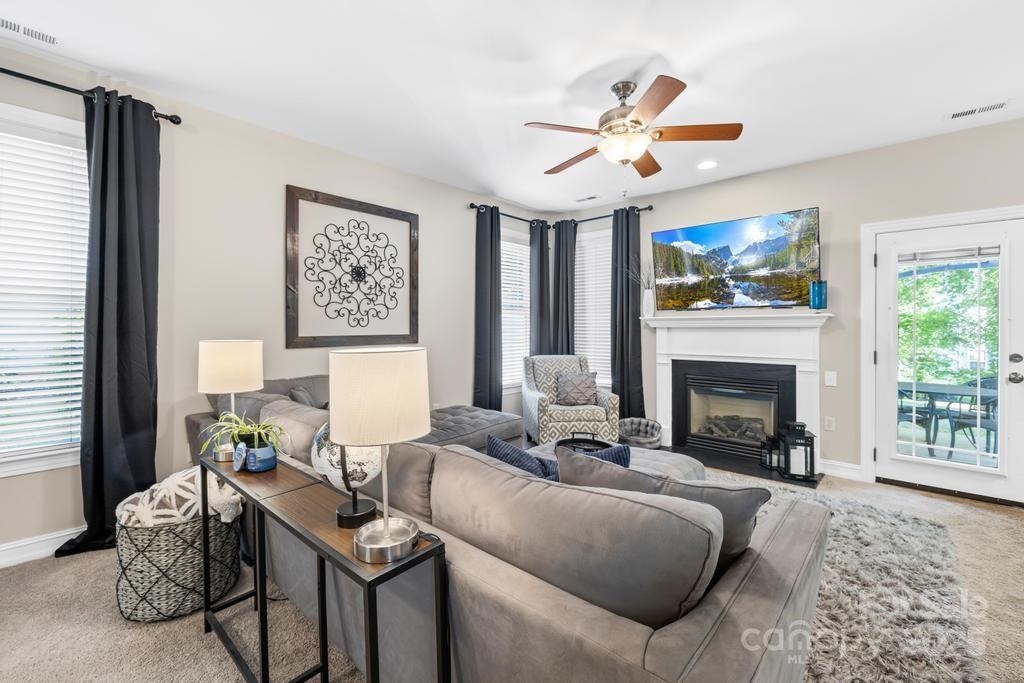 18810 Coachmans Trace