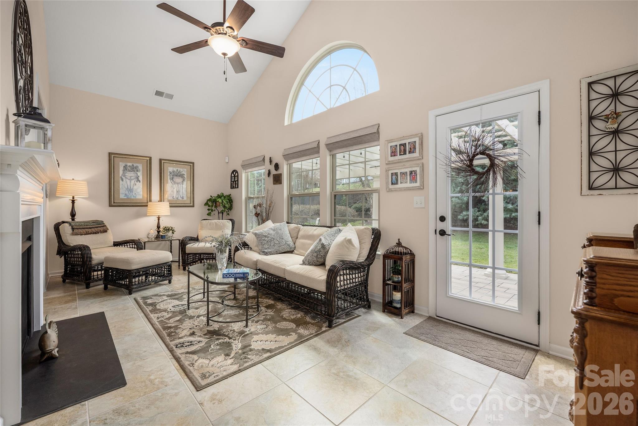 11422 Warfield Avenue