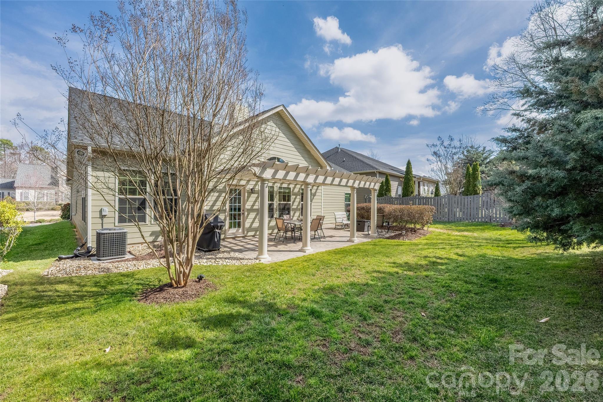 11422 Warfield Avenue