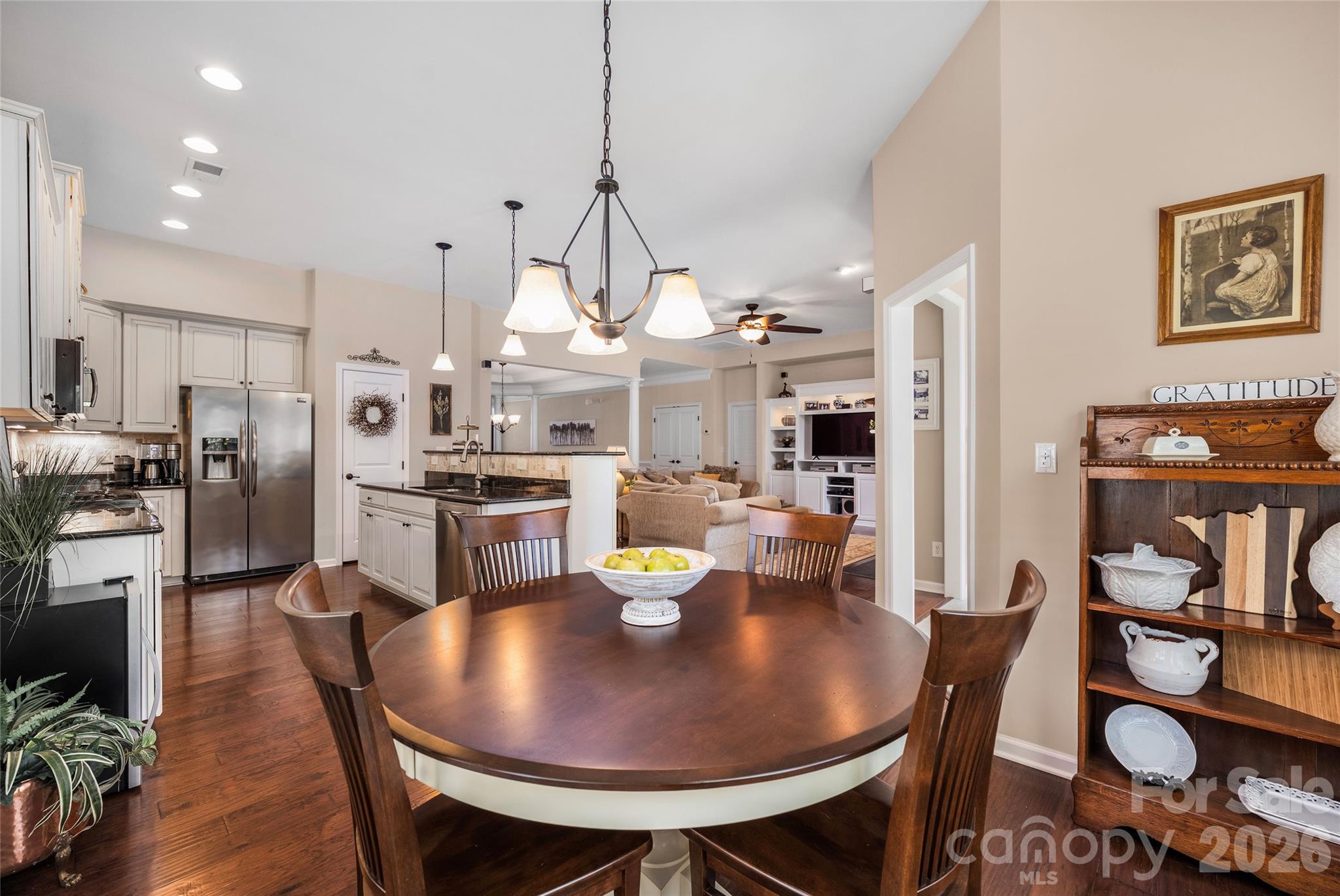 11422 Warfield Avenue