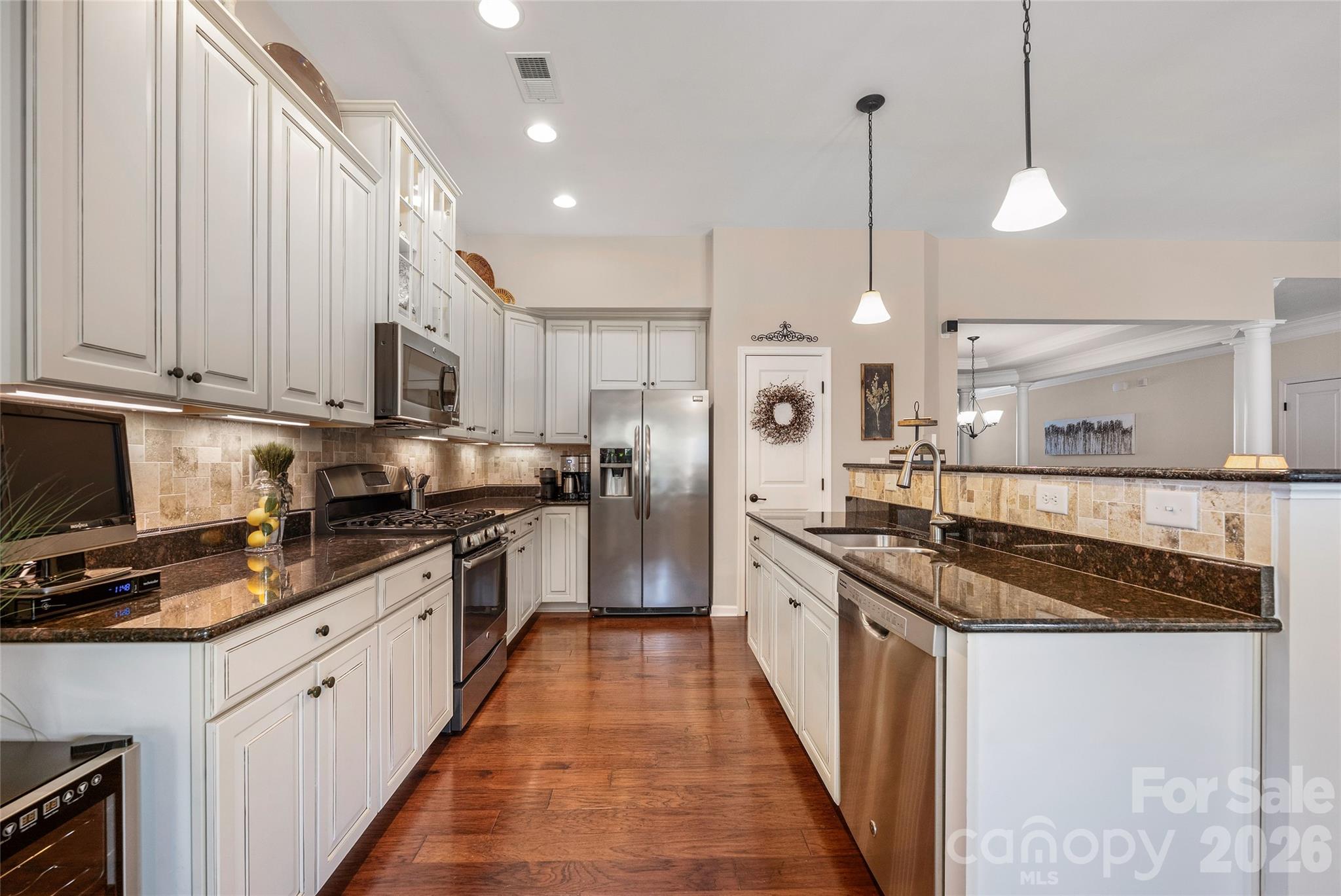 11422 Warfield Avenue