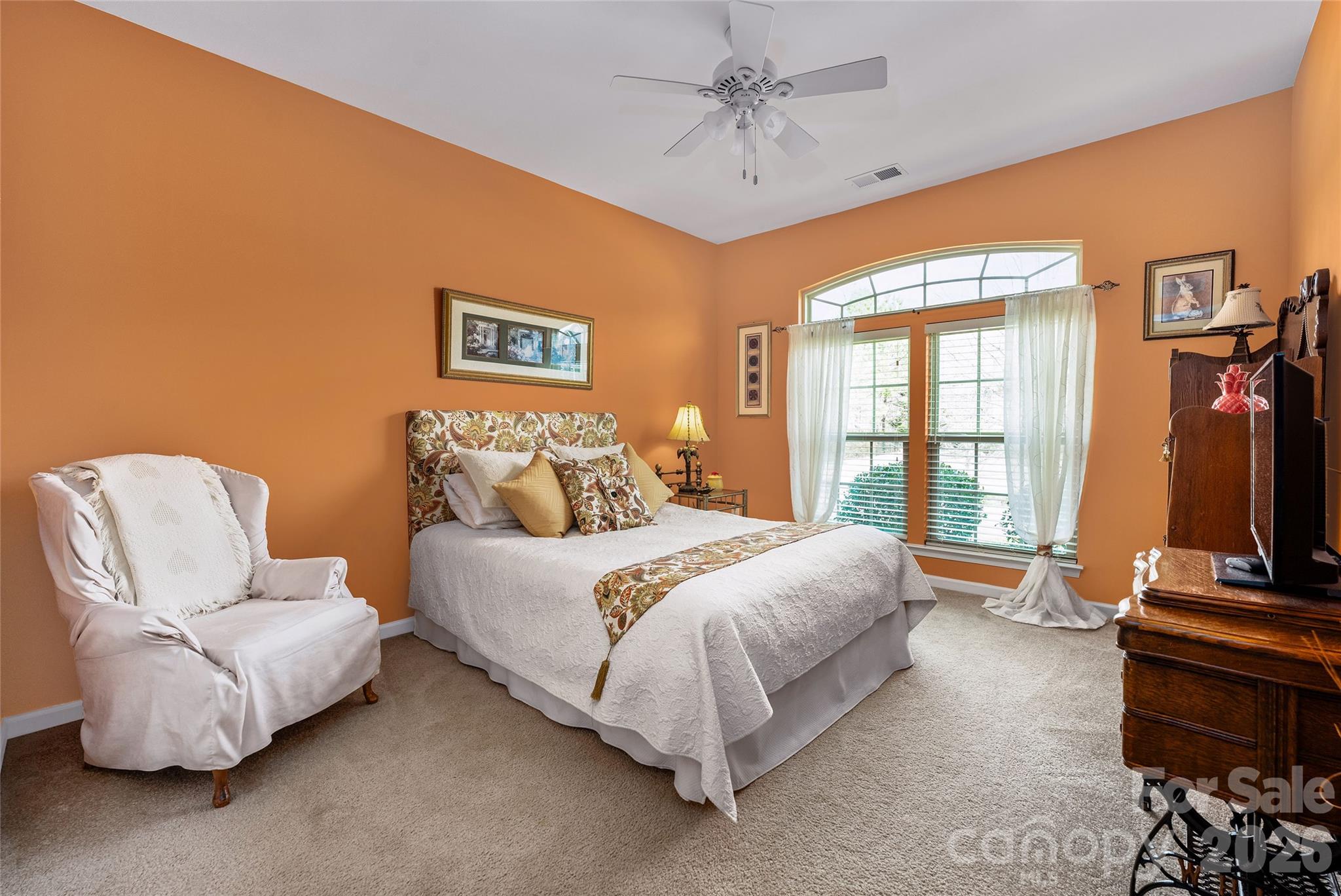 11422 Warfield Avenue