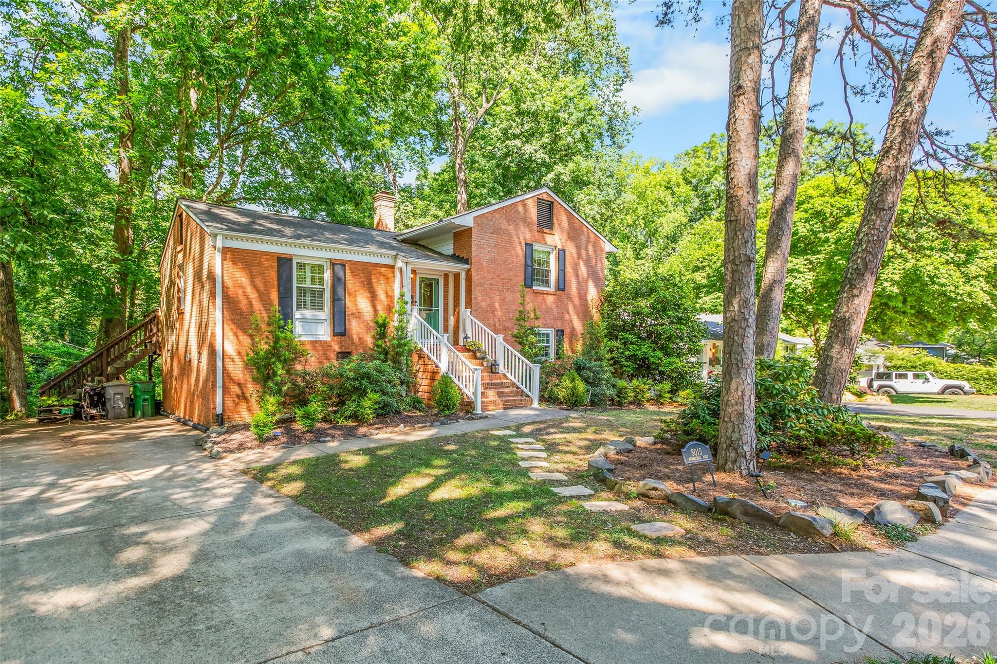 5015 Murrayhill Road
