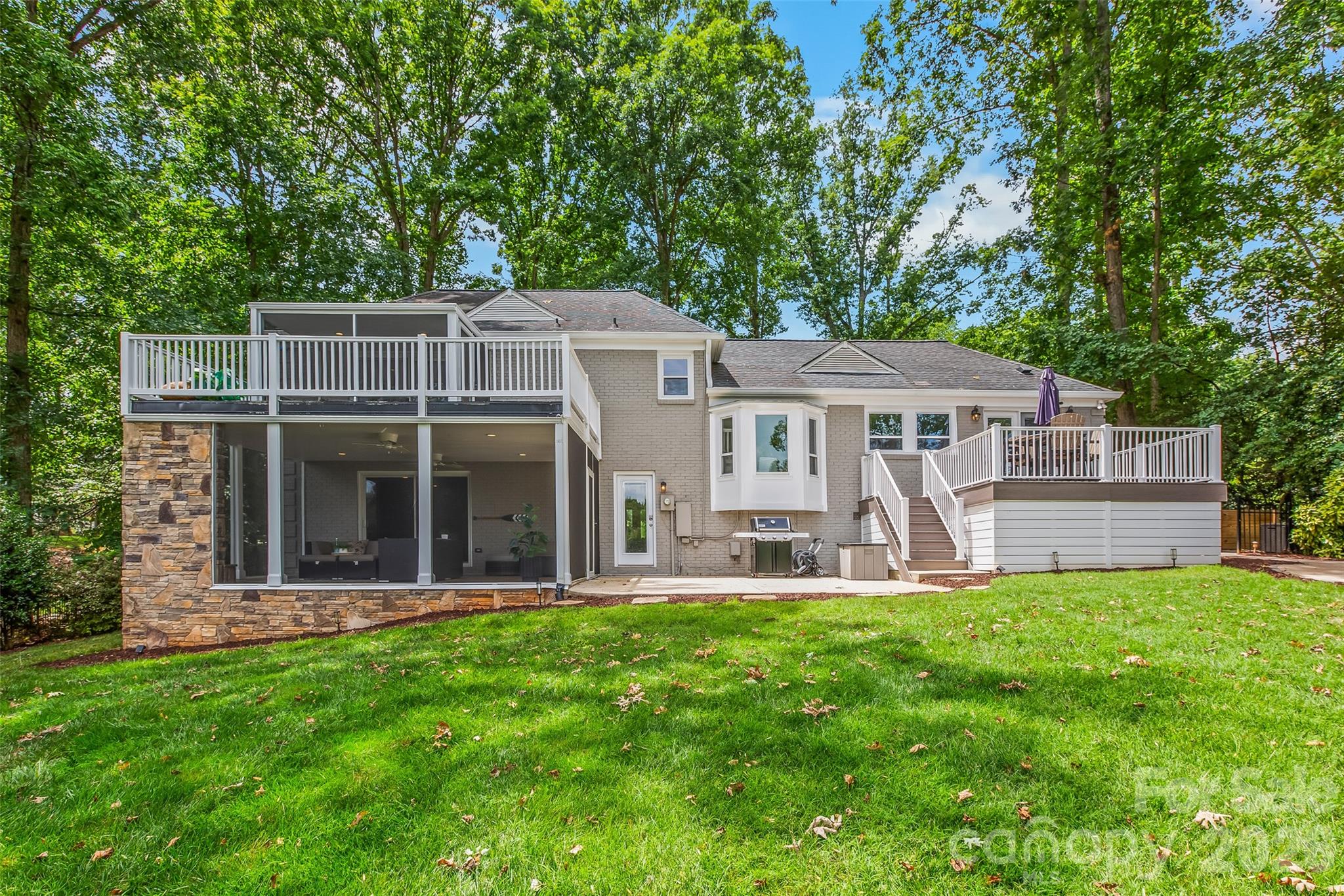 175 Woodstream Circle