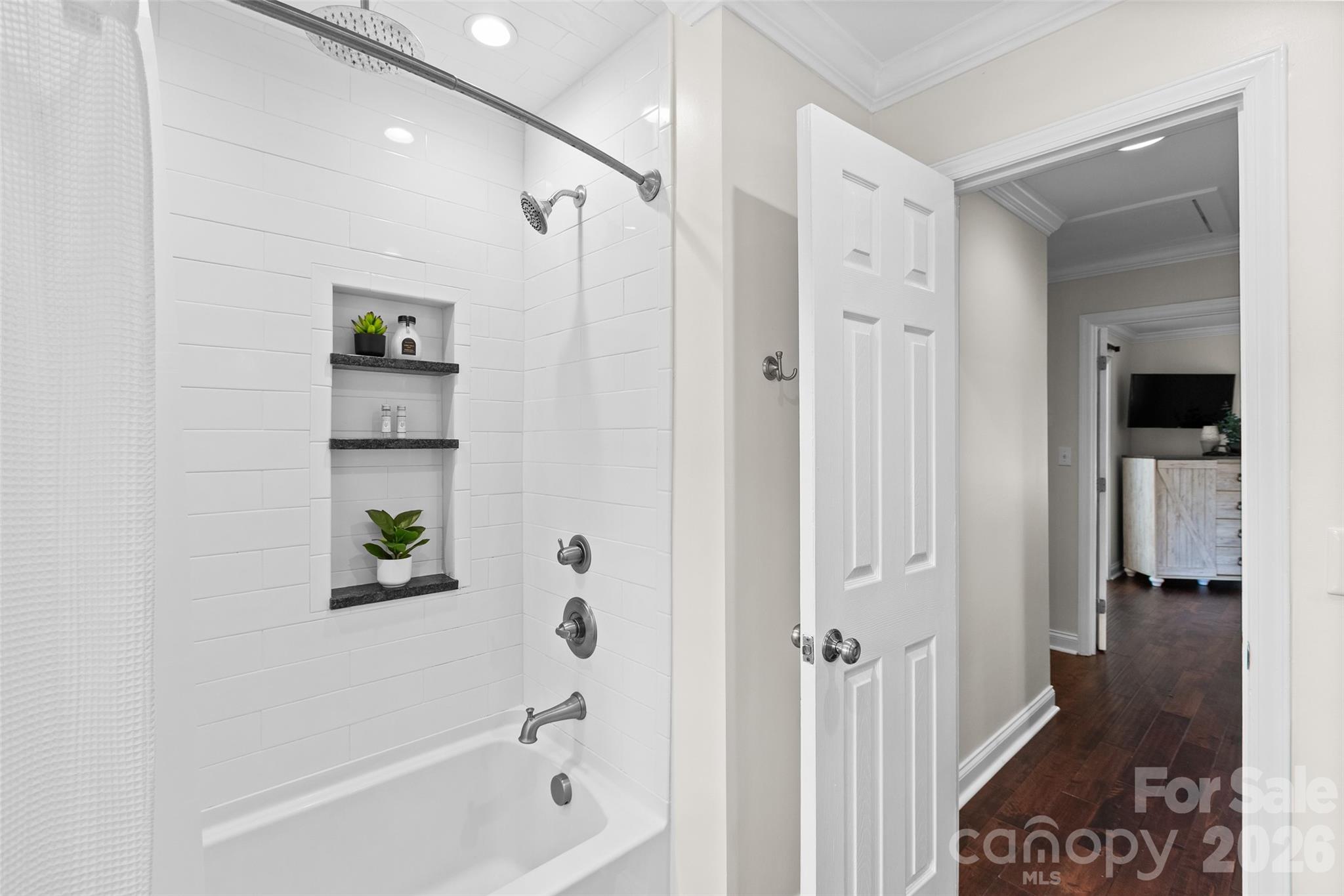 175 Woodstream Circle
