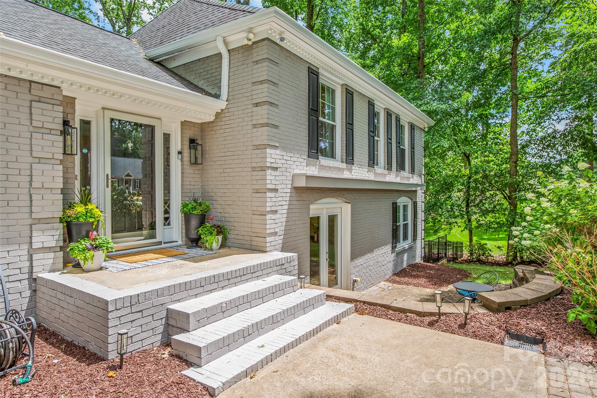 175 Woodstream Circle
