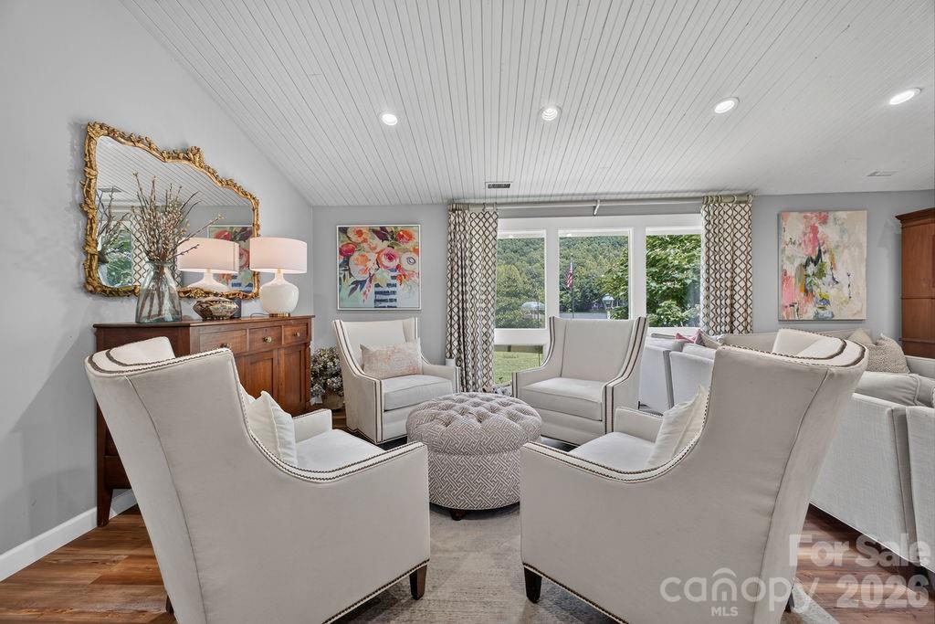865 Haven Drive