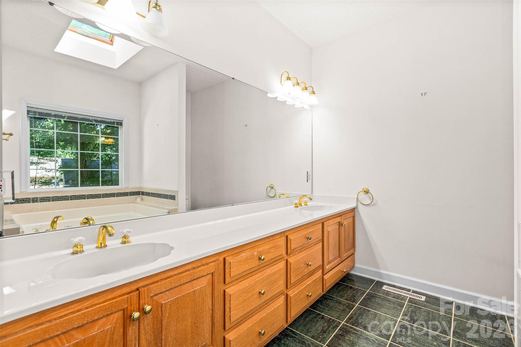 6756 Hawks Nest Lane
