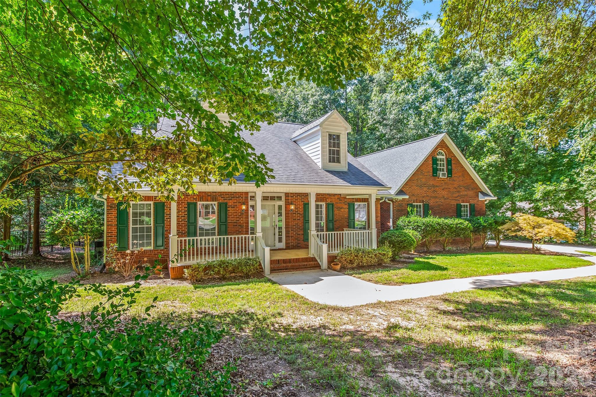 6756 Hawks Nest Lane