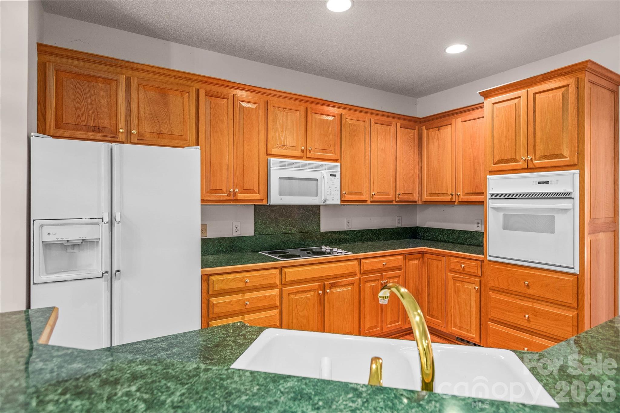6756 Hawks Nest Lane