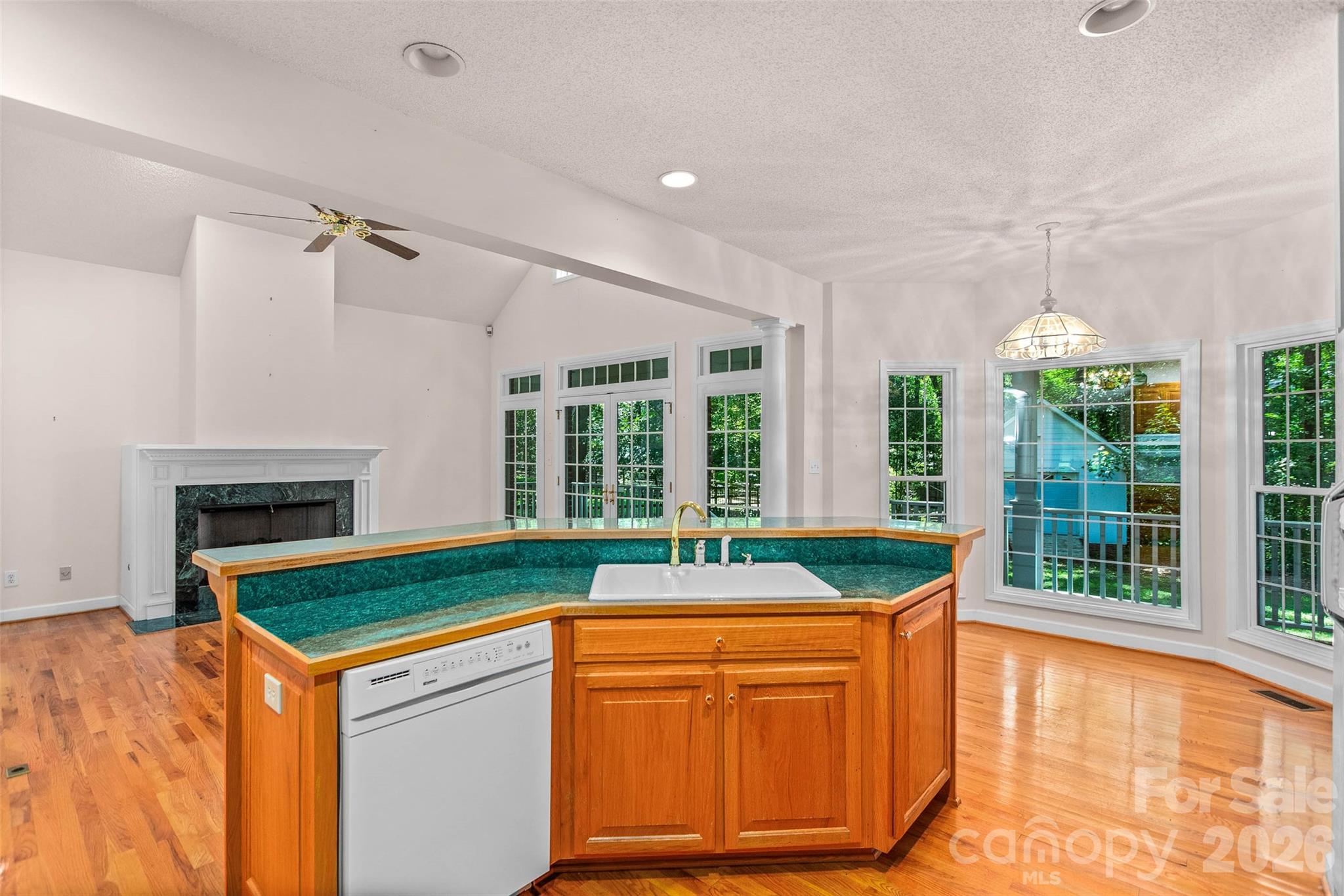 6756 Hawks Nest Lane