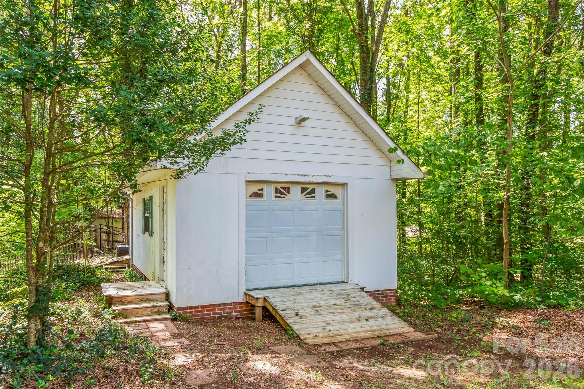 6756 Hawks Nest Lane