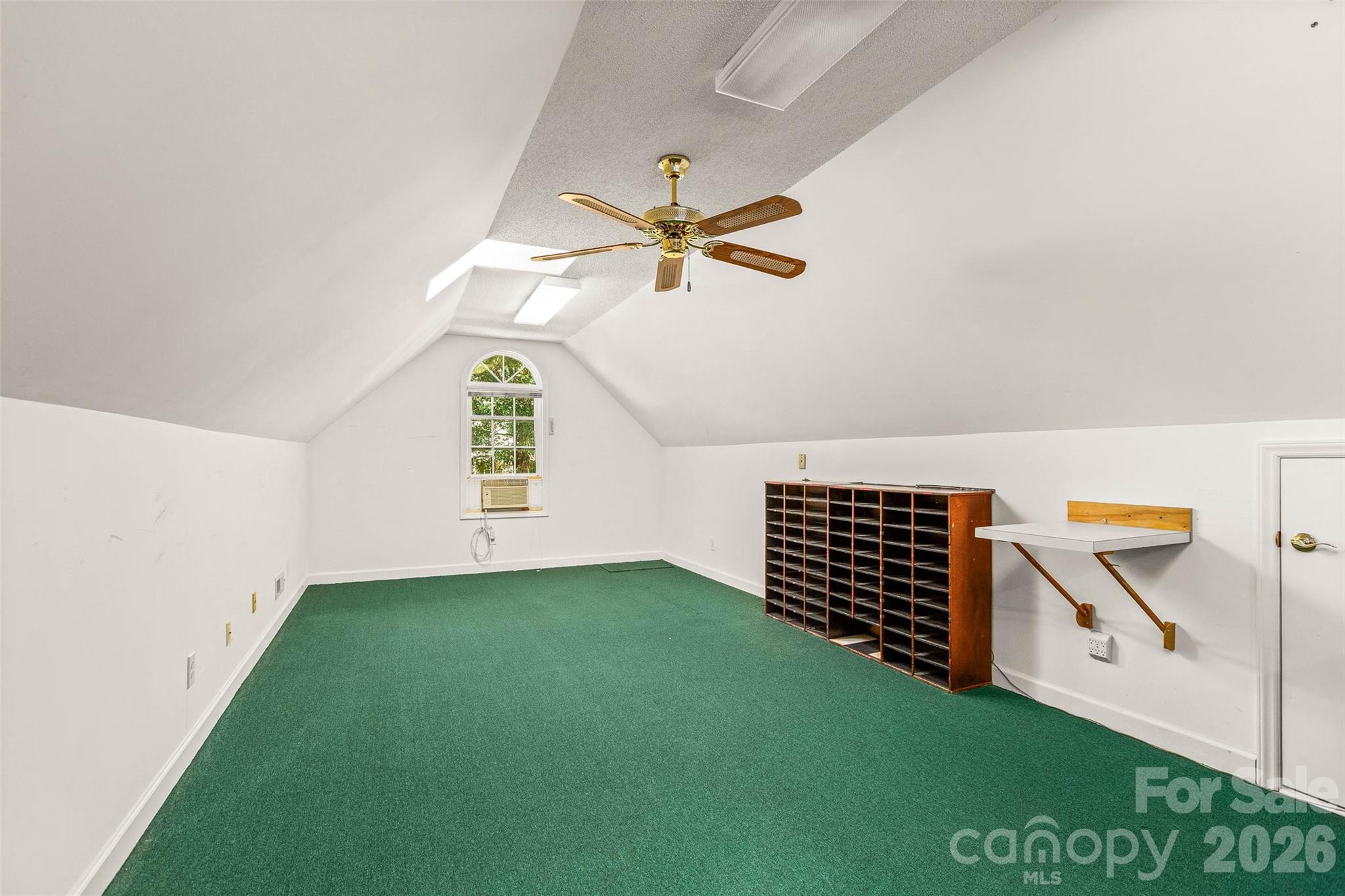 6756 Hawks Nest Lane