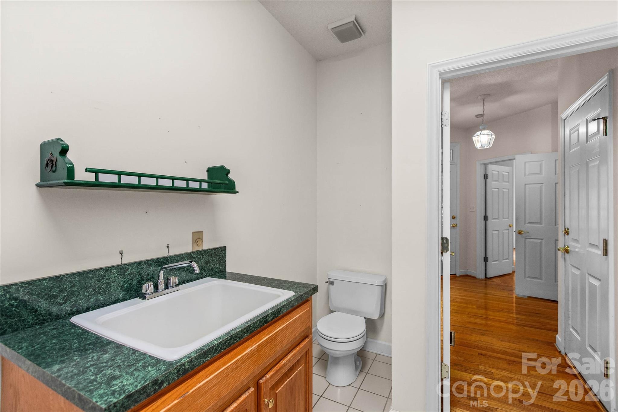 6756 Hawks Nest Lane