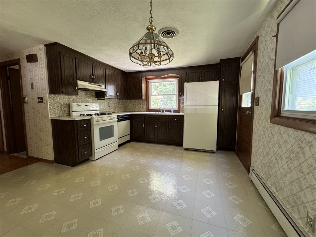 4861 Washington Street