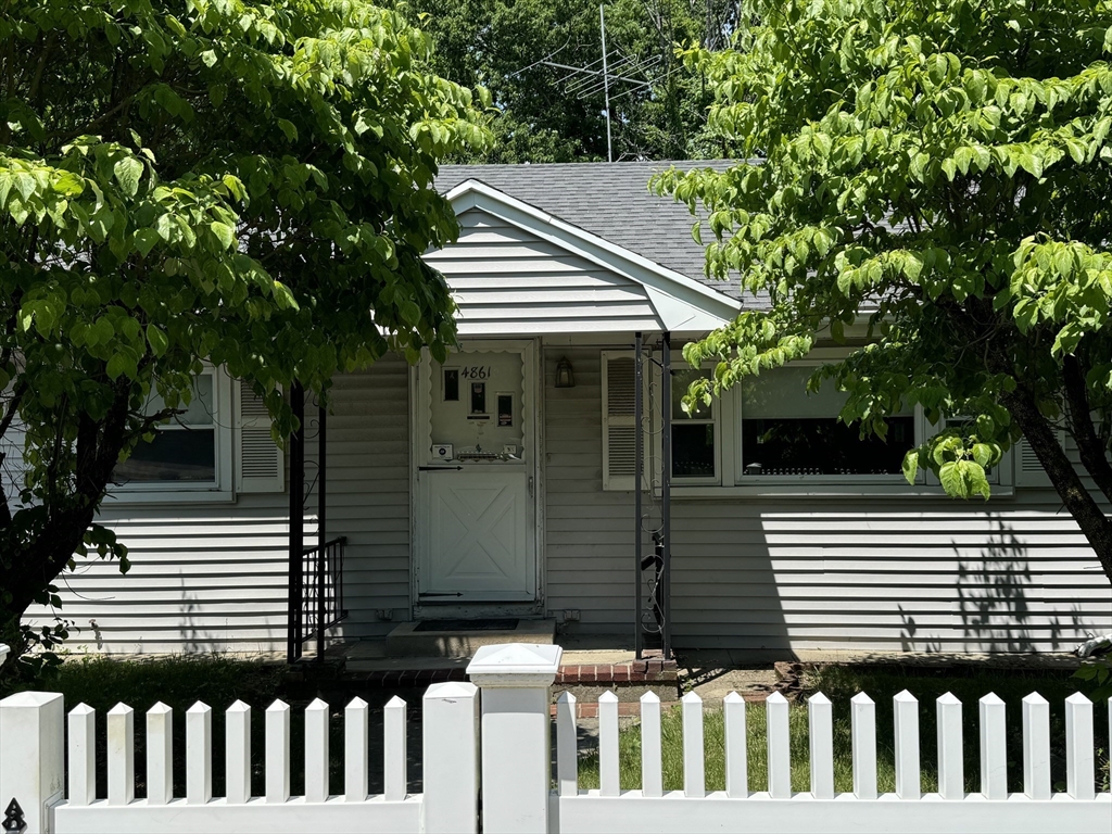 4861 Washington Street