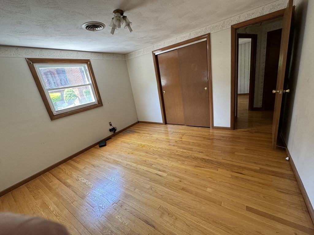 4861 Washington Street