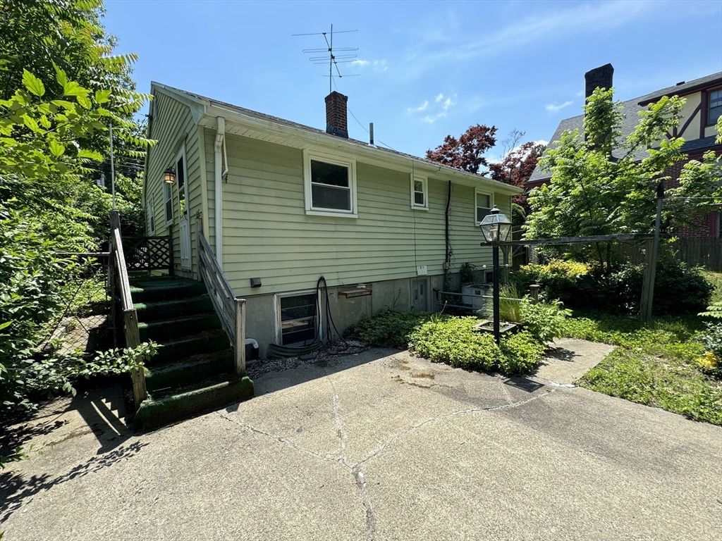 4861 Washington Street