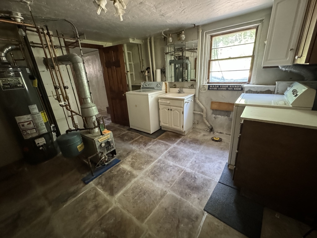 4861 Washington Street