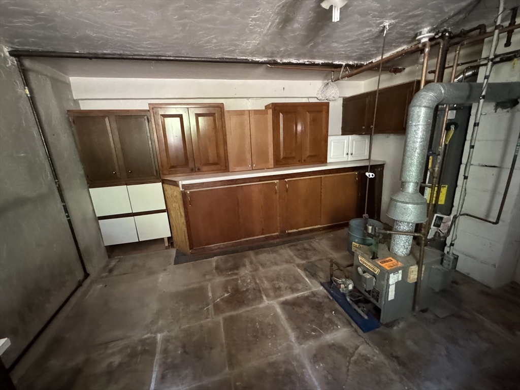 4861 Washington Street