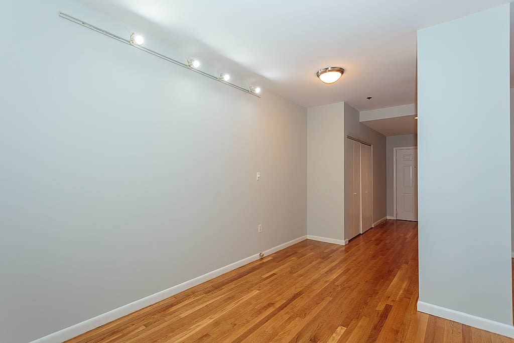 1241 Adams Street # F407