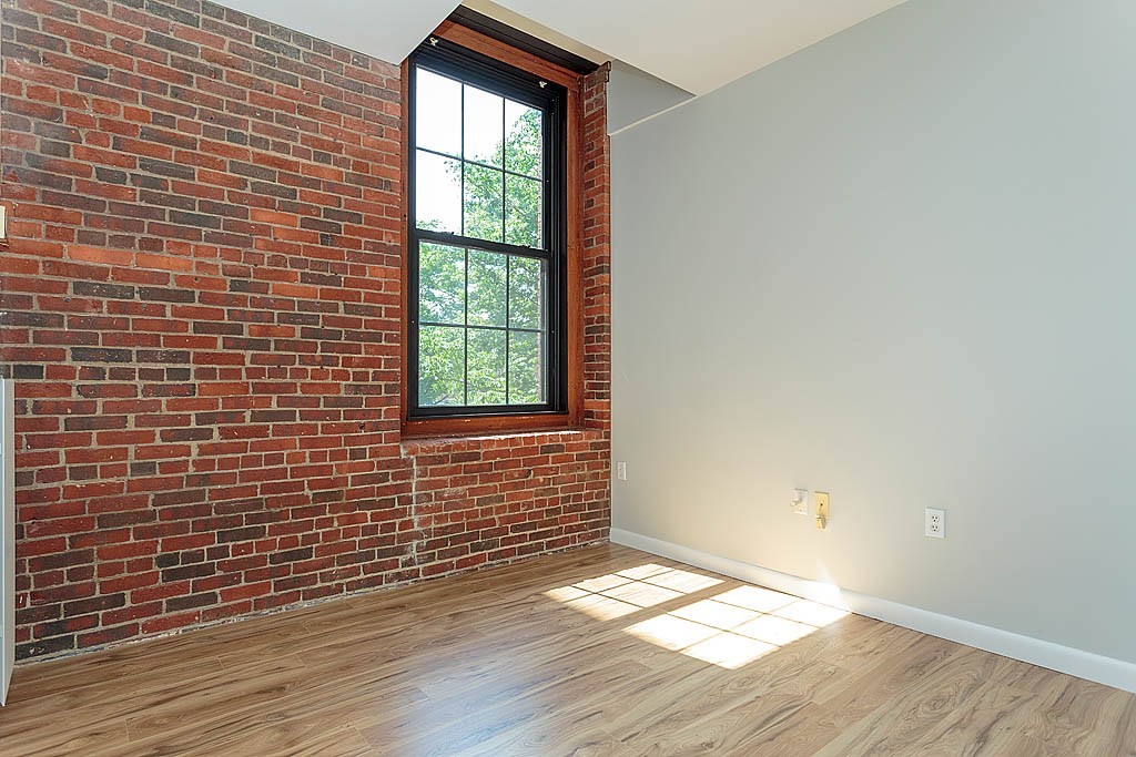 1241 Adams Street # F407