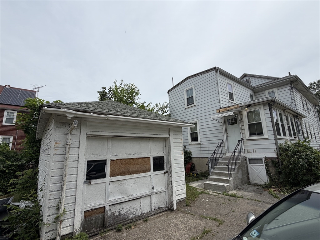 44 Elm Street