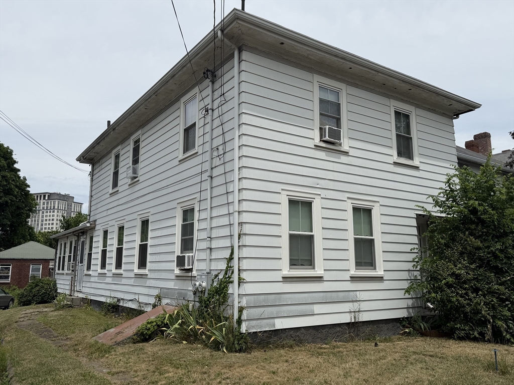 44 Elm Street
