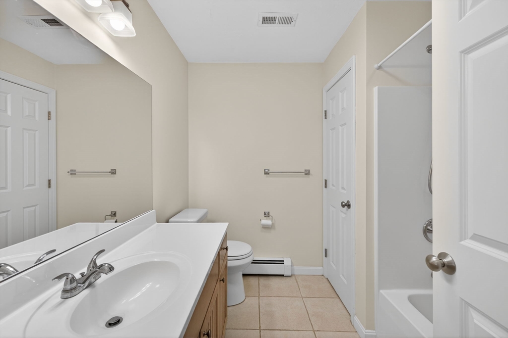 2 Sterling Ln # 2