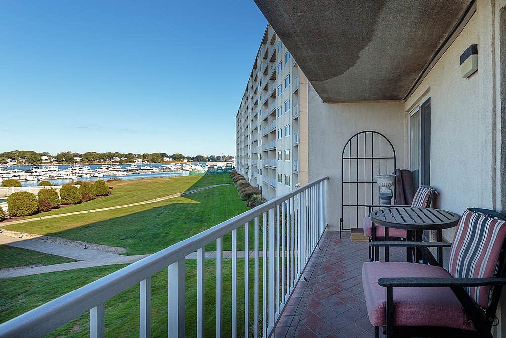 100 Cove Way # 309