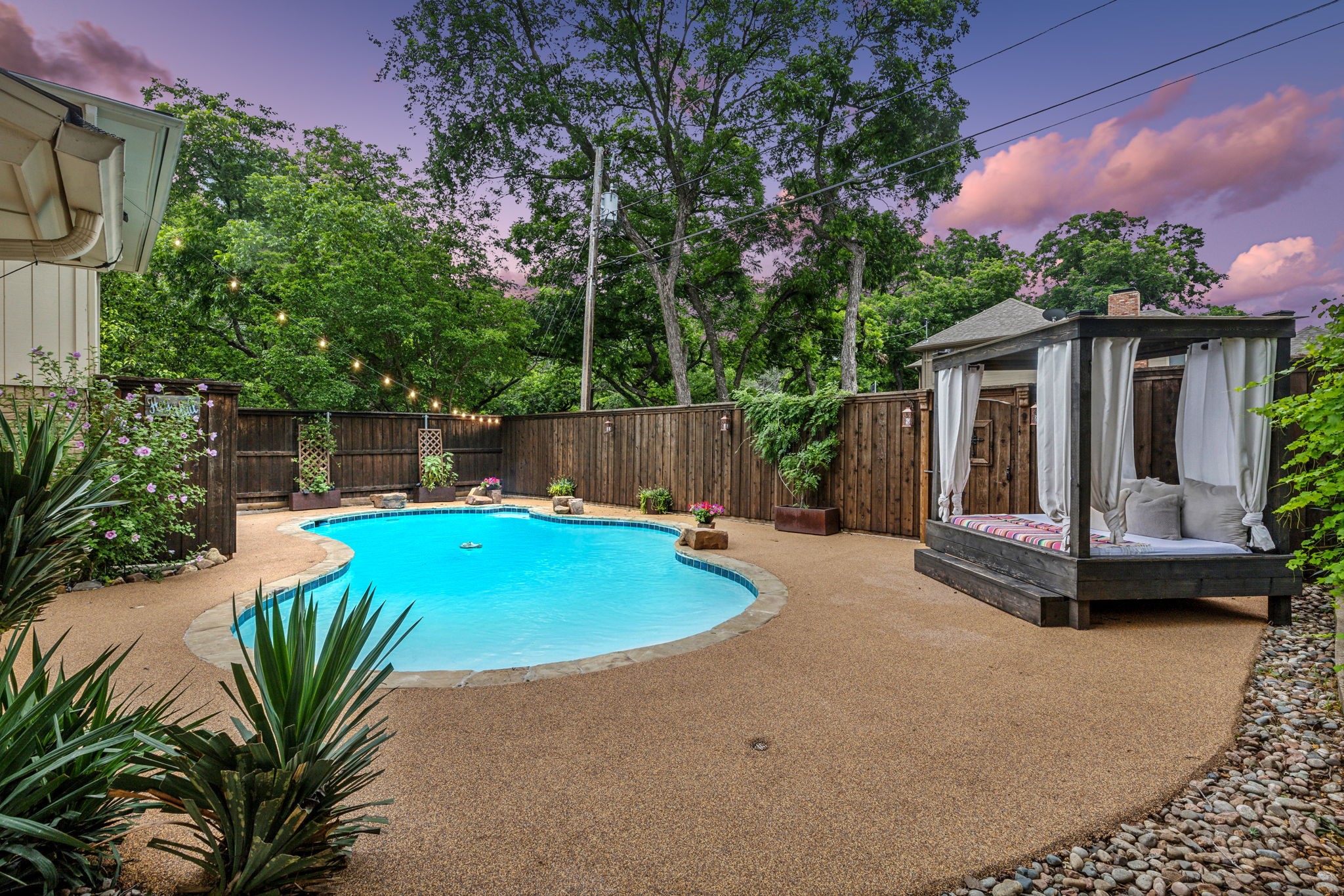 301 Lawndale Drive