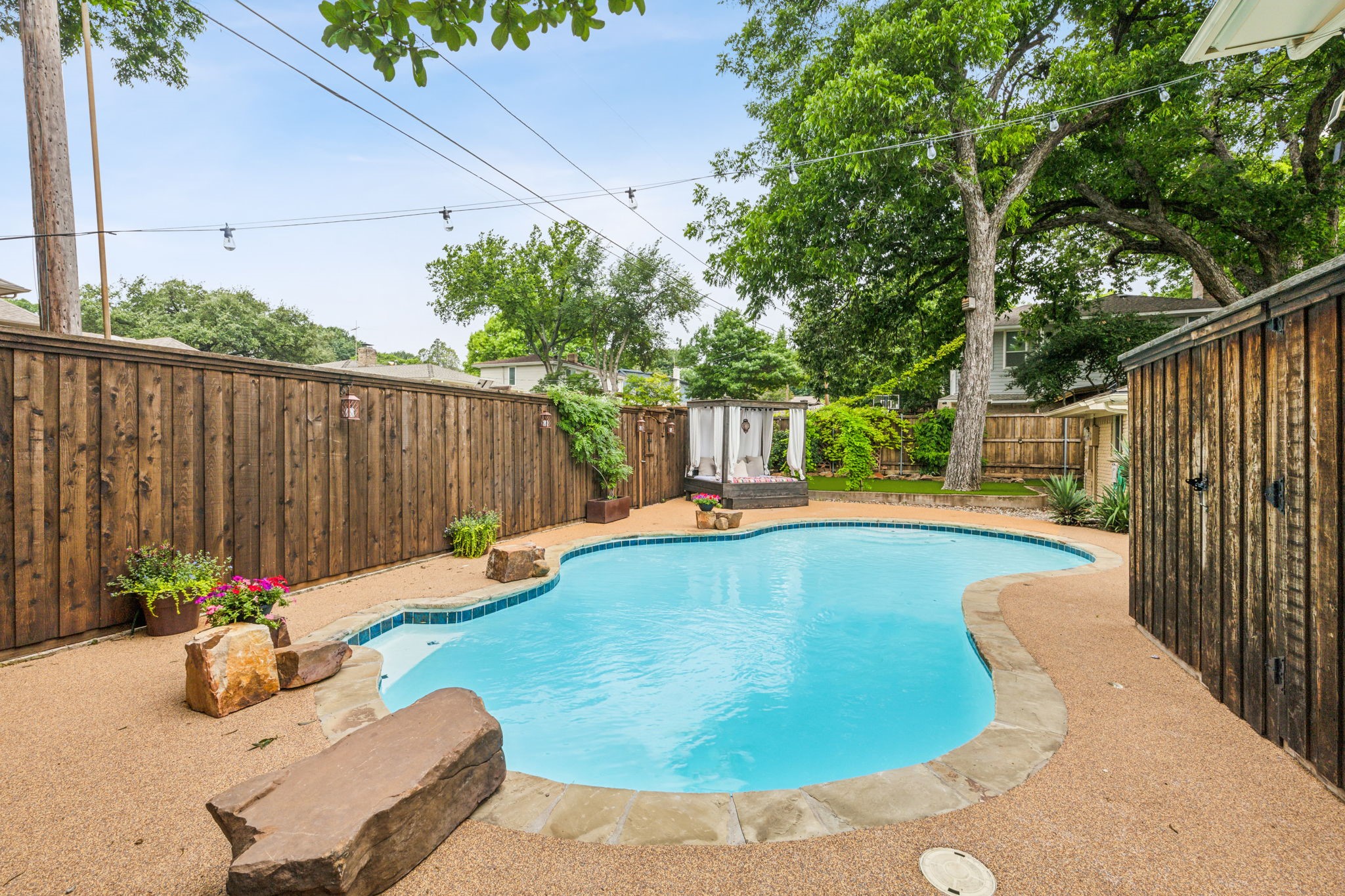 301 Lawndale Drive
