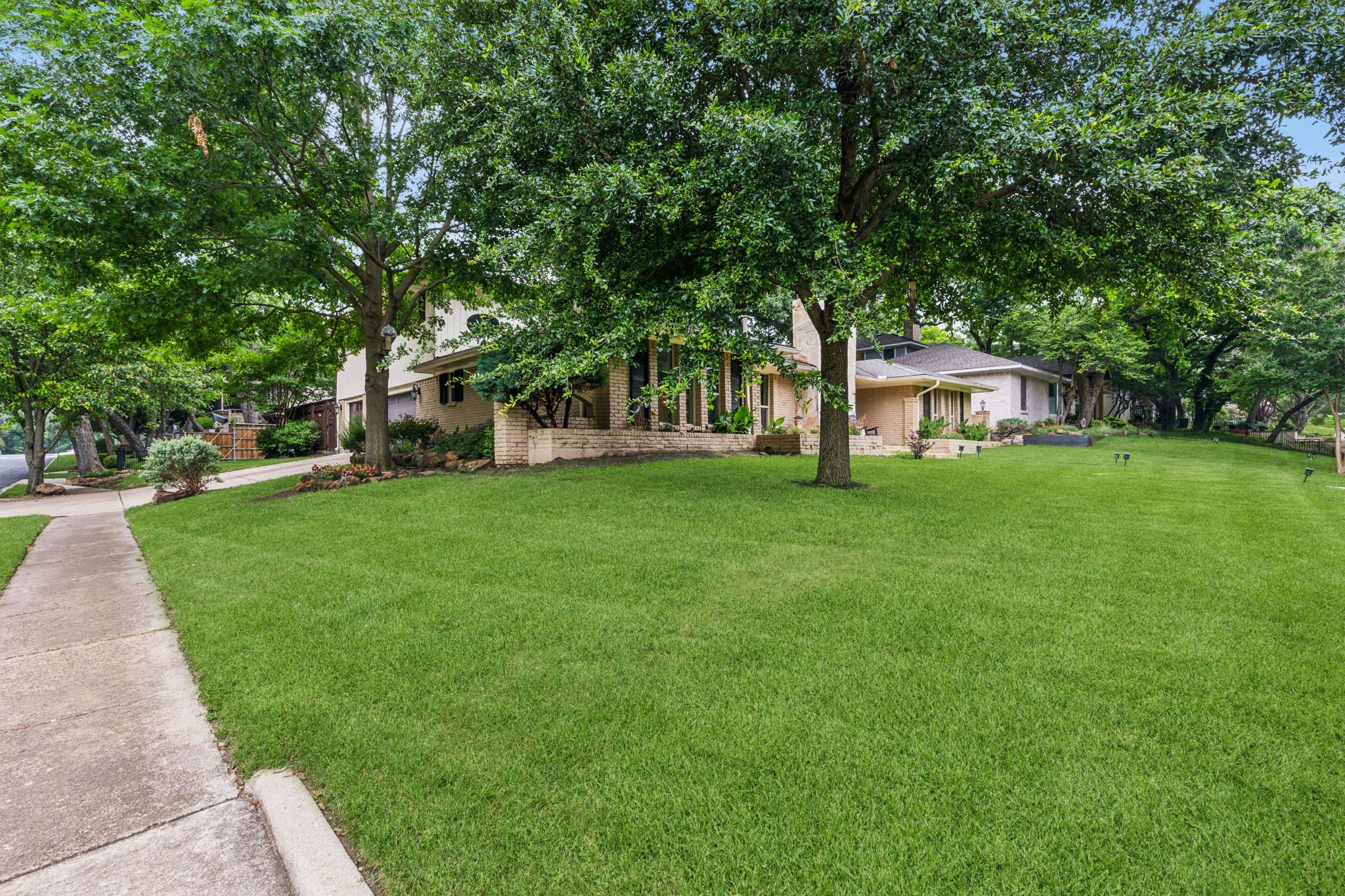 301 Lawndale Drive