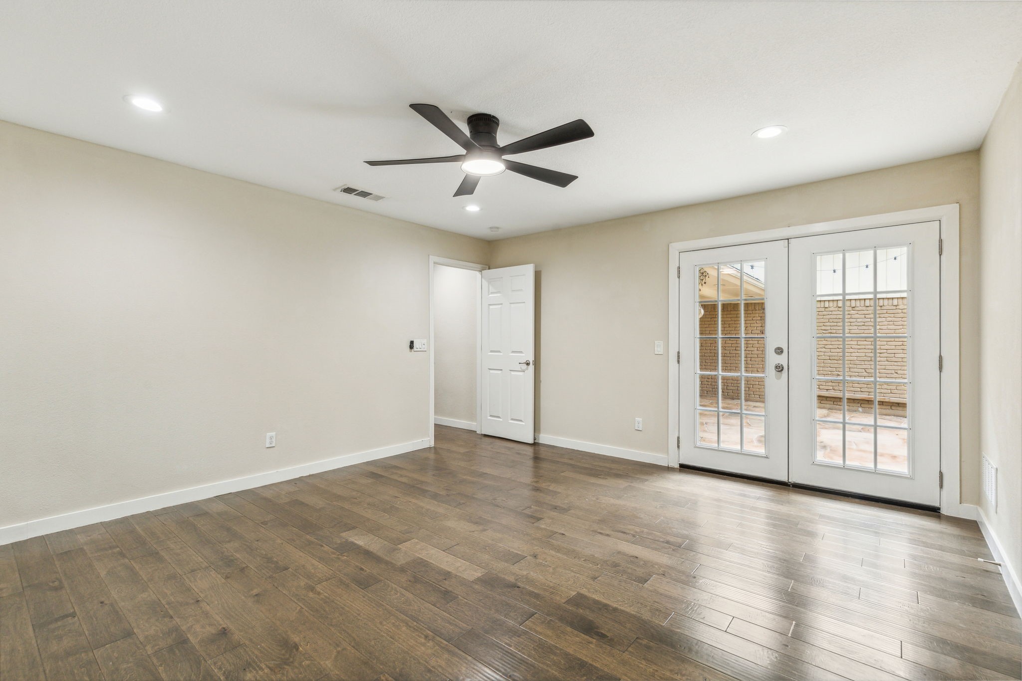 301 Lawndale Drive