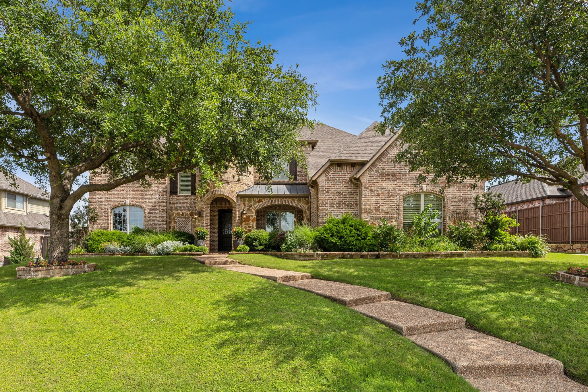 1841 Cedar Springs Drive