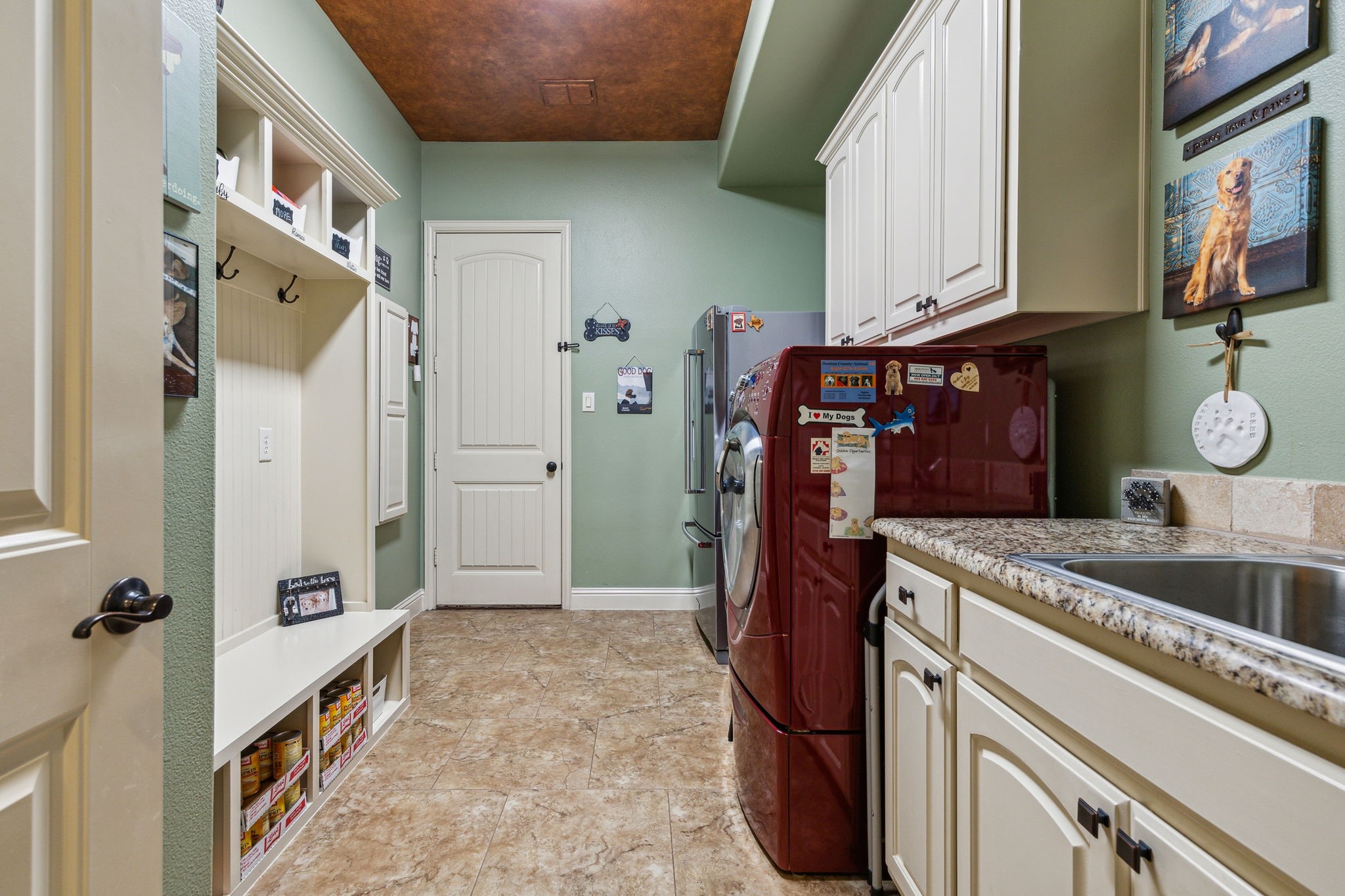 1841 Cedar Springs Drive