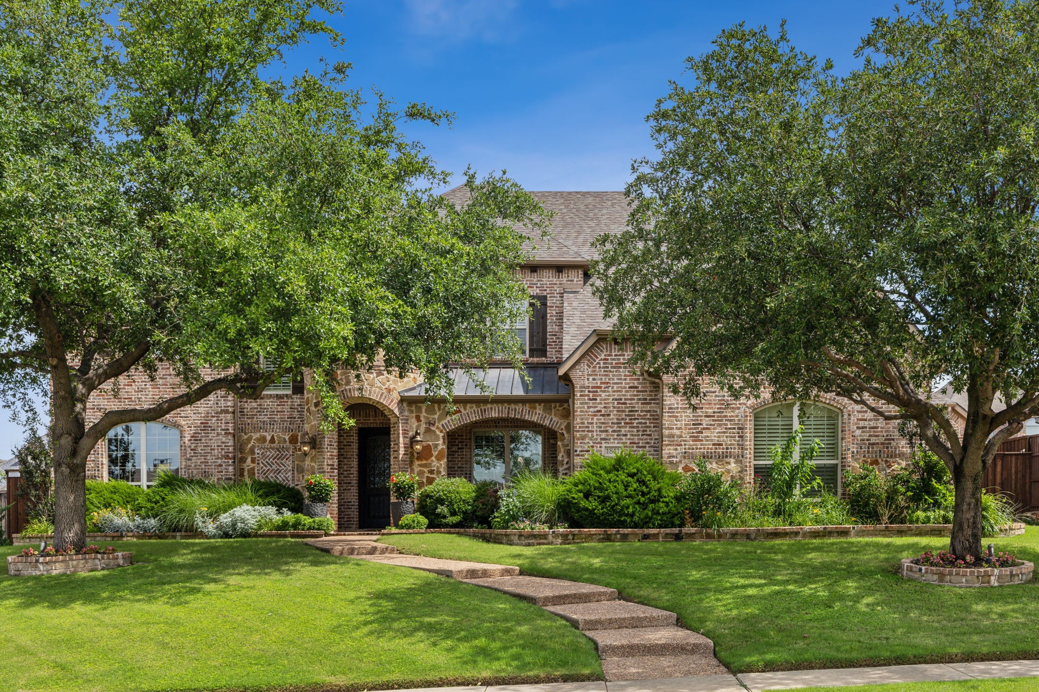 1841 Cedar Springs Drive