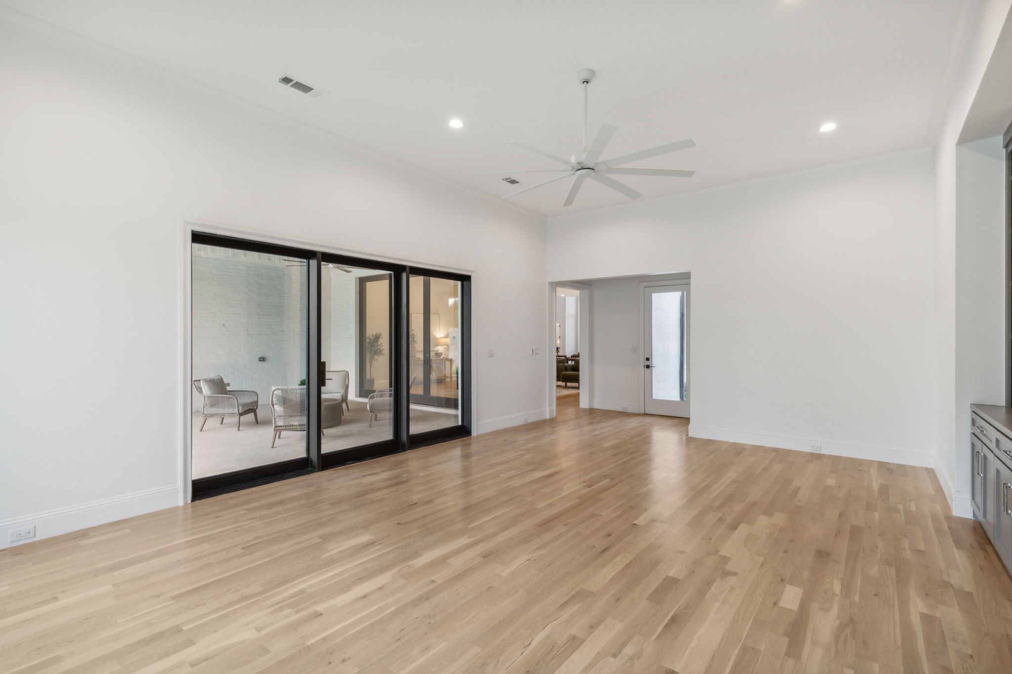 1180 Harper Landing