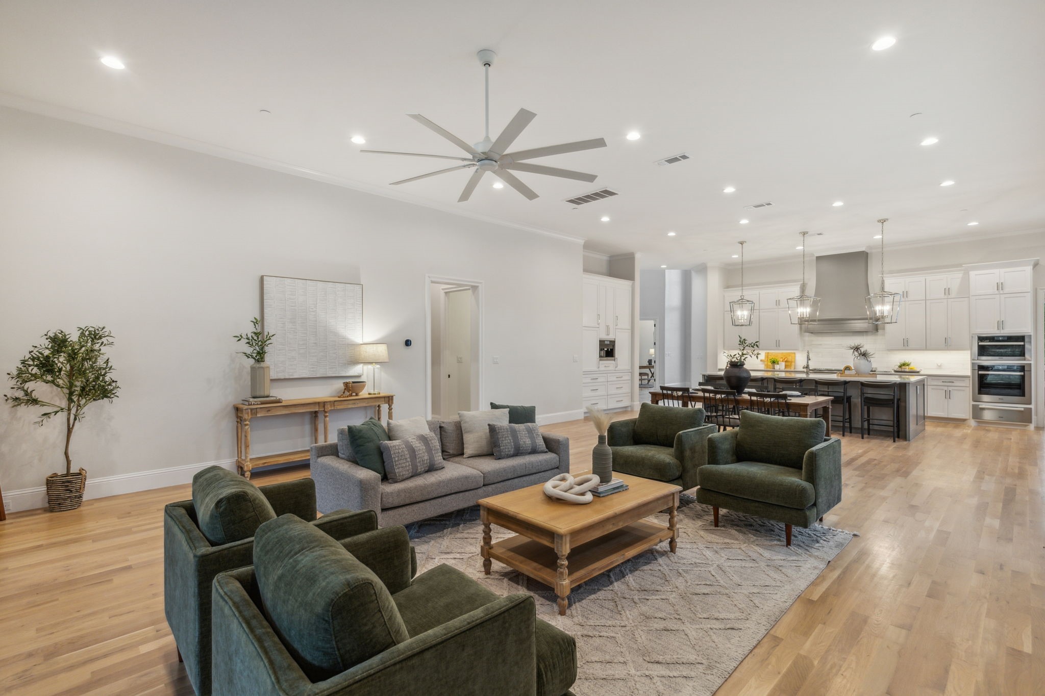 1180 Harper Landing