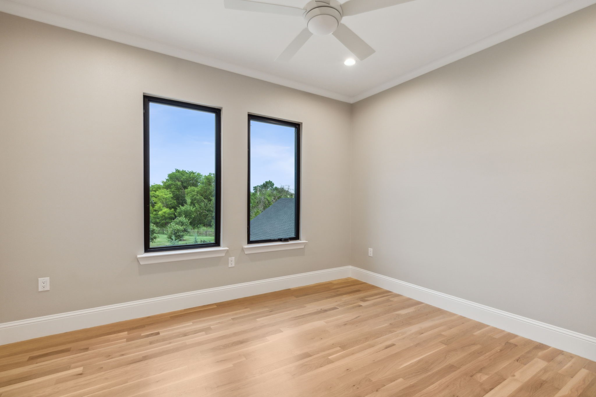 1180 Harper Landing