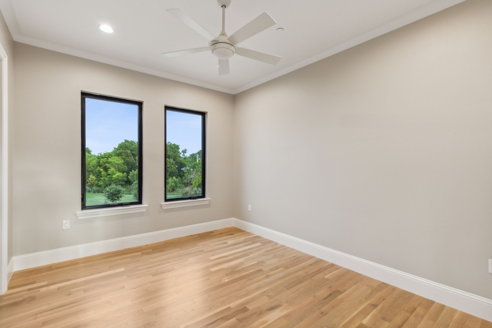1180 Harper Landing