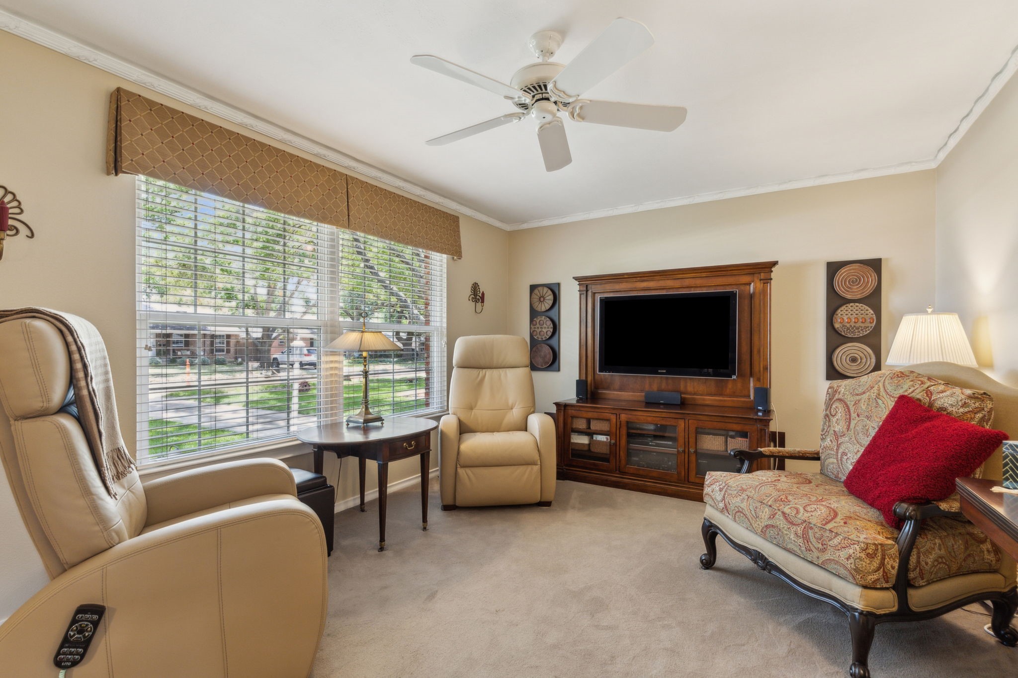 702 Sherwood Drive