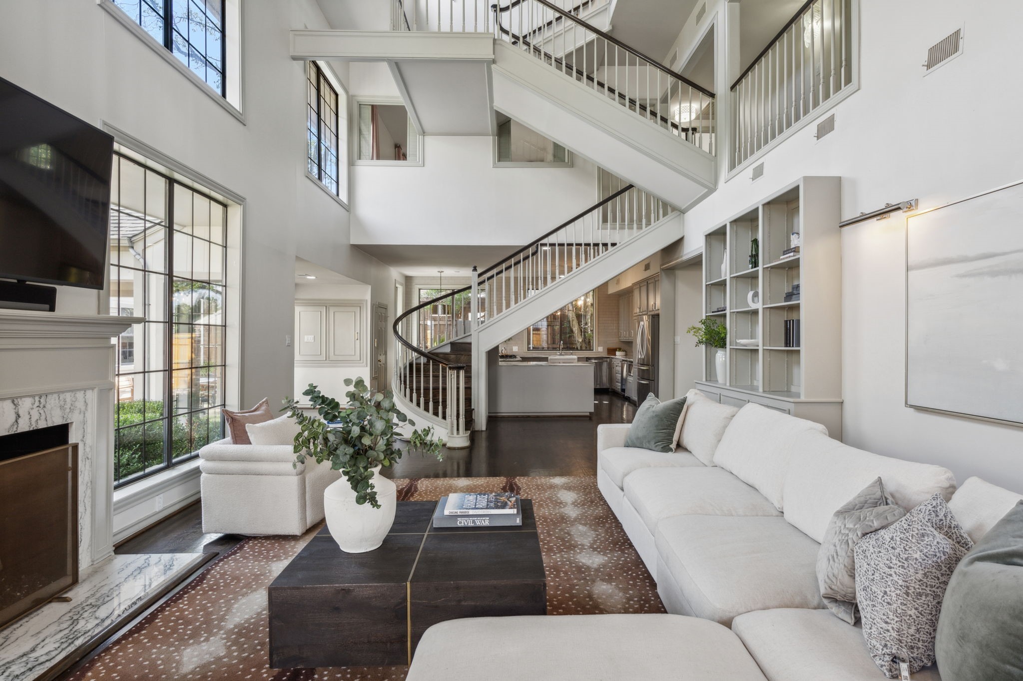 6910 Woodland Drive