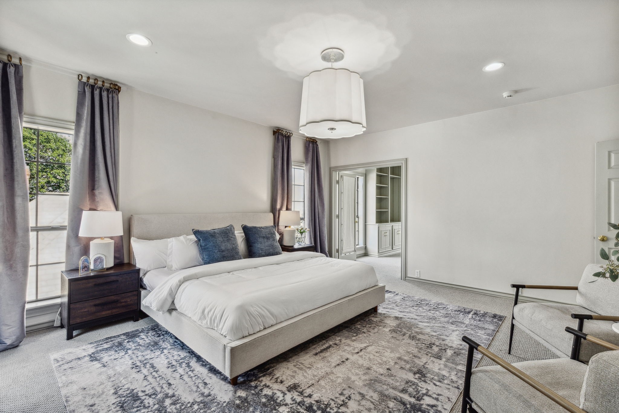 6910 Woodland Drive