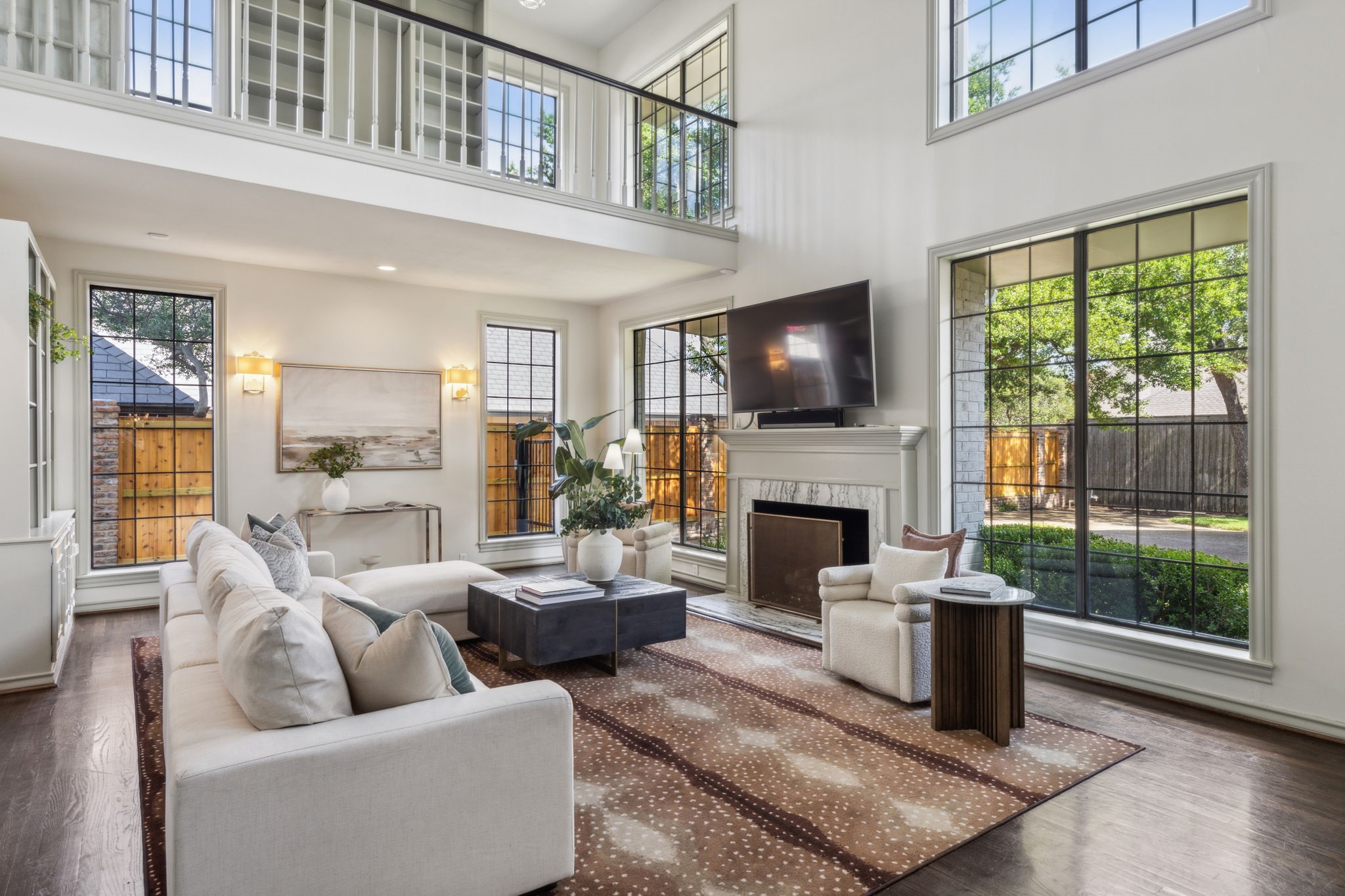 6910 Woodland Drive