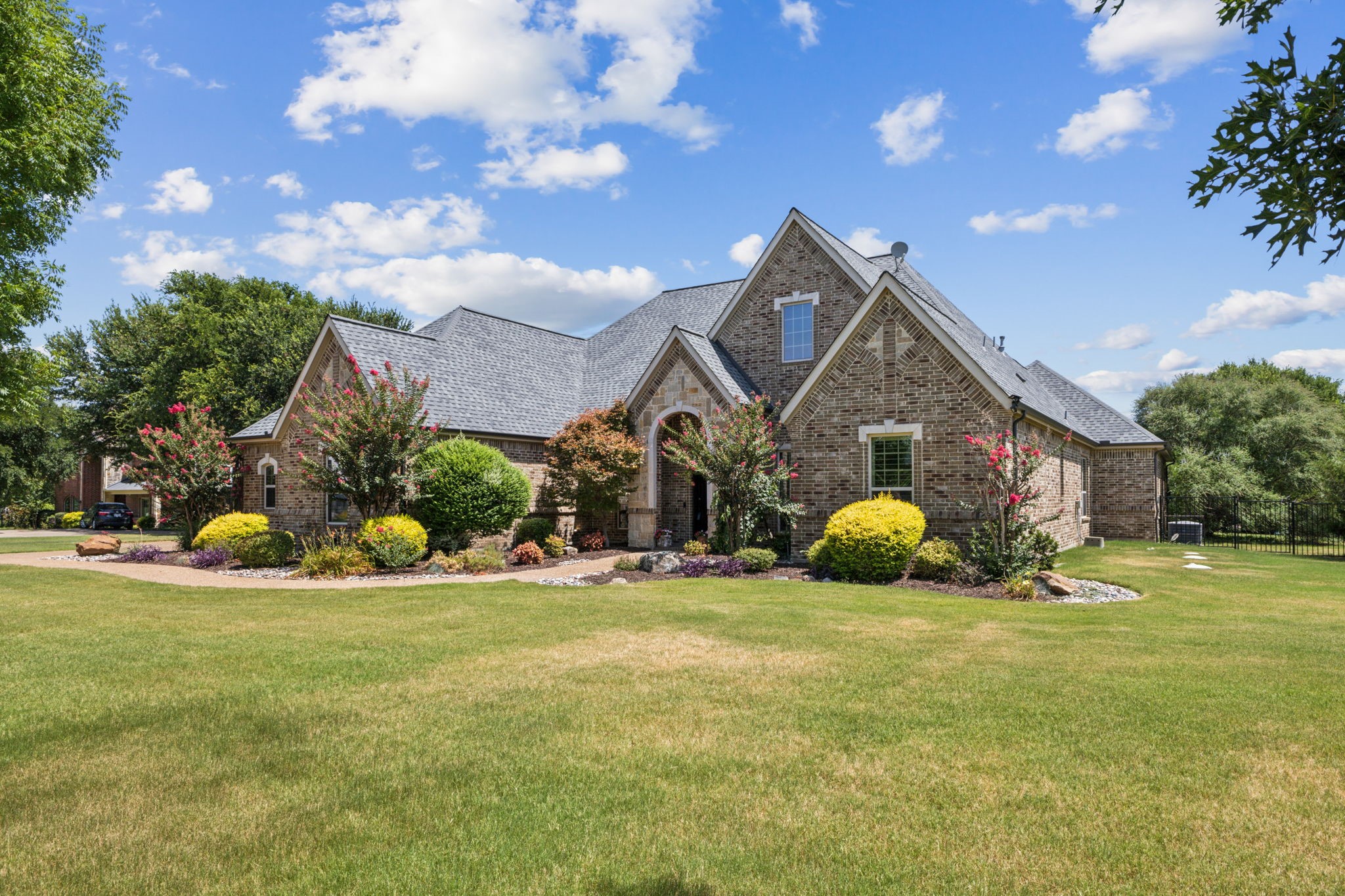 2725 Timber Trail